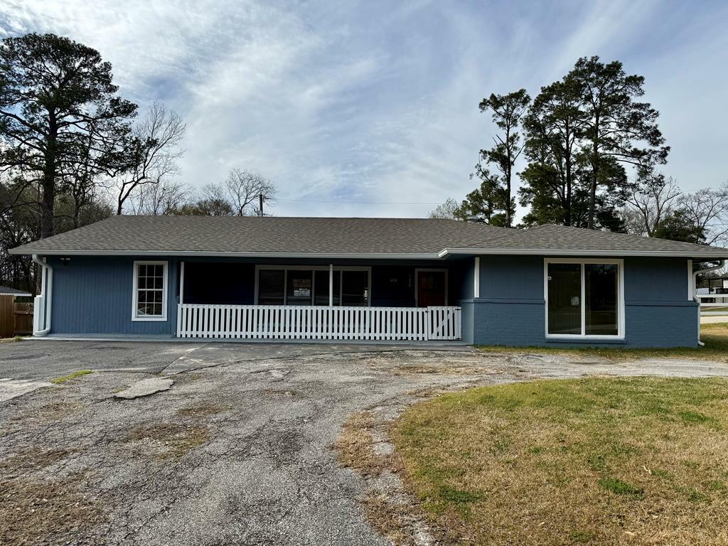 Property Photo: 122 Otteson Lane TX 75901