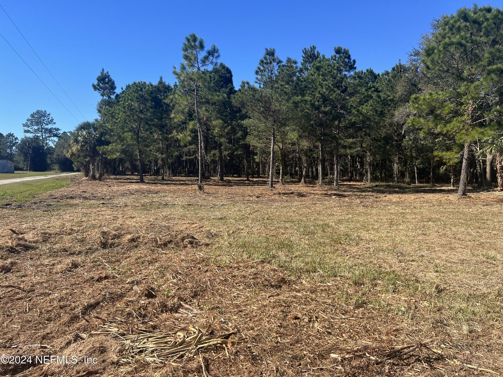 Property Photo:  17802 US-301  FL 32694 