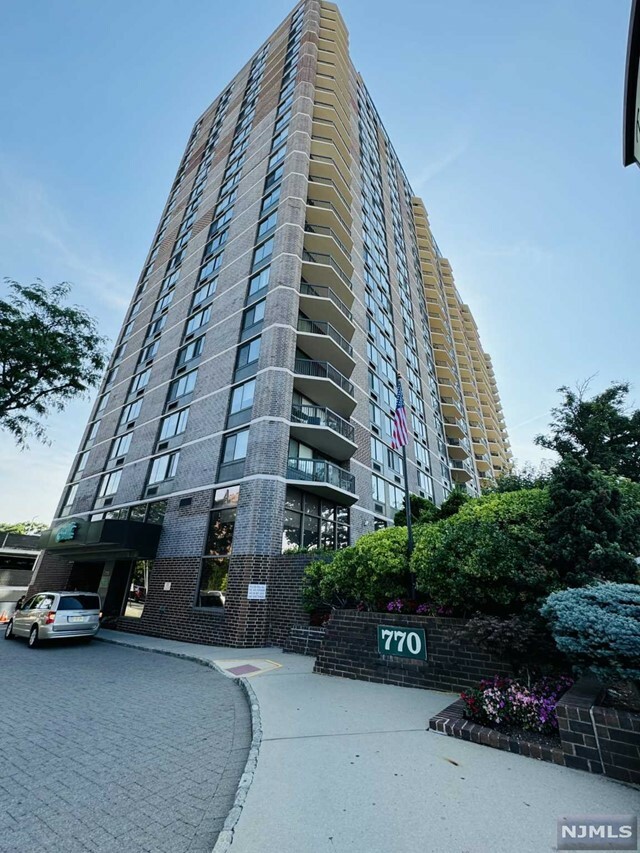 770 Anderson Avenue 18G  Cliffside Park NJ 07010 photo