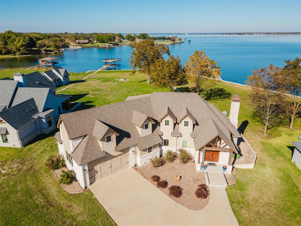 Property Photo: 113 Moonlight Point TX 75109
