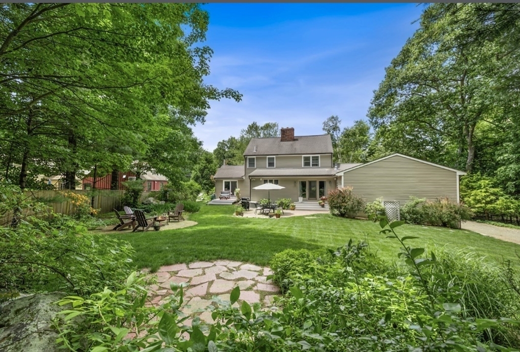 Property Photo:  8 Buckskin Drive  MA 01867 