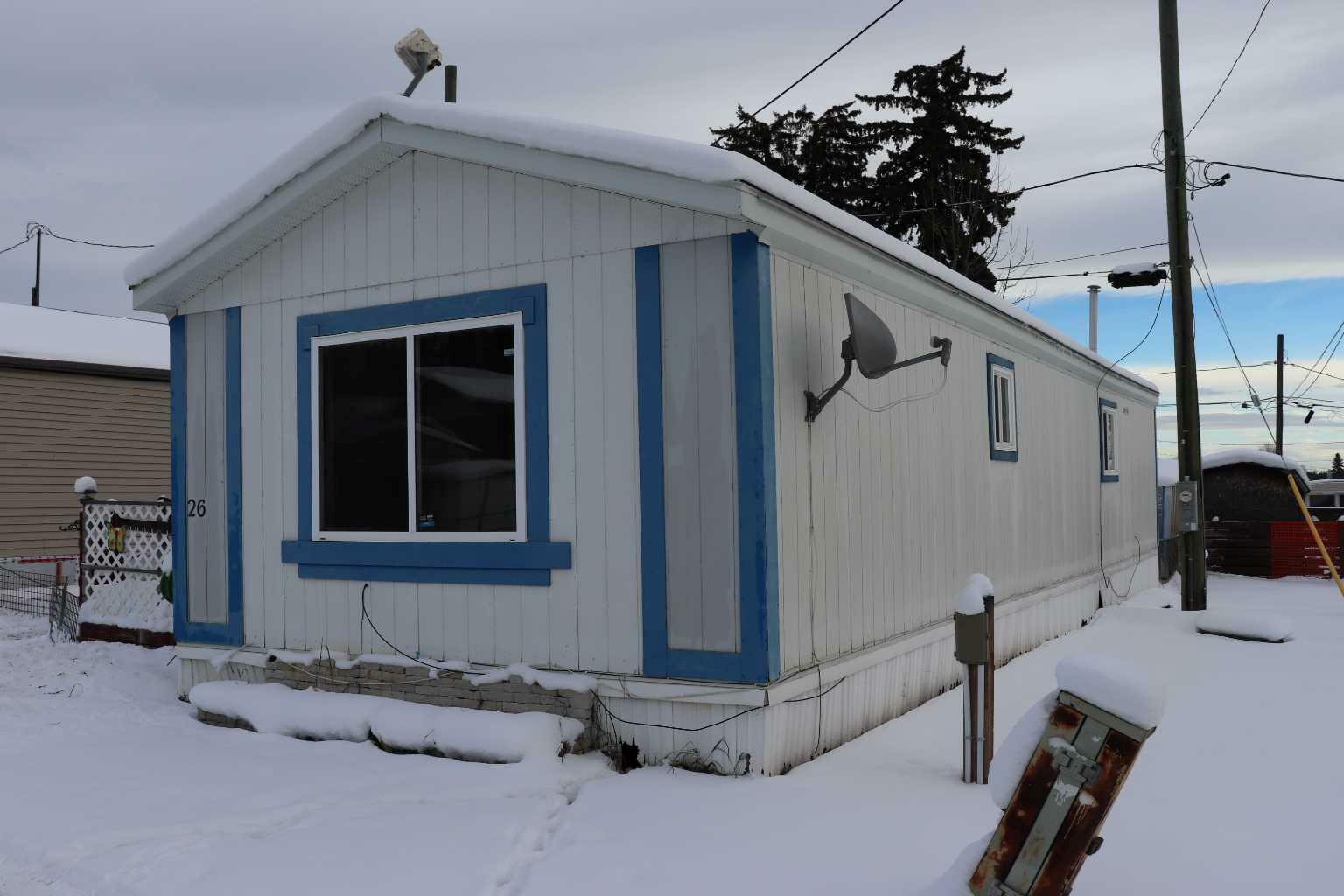 Property Photo:  6026 13 Avenue 26  AB T7E 1N4 