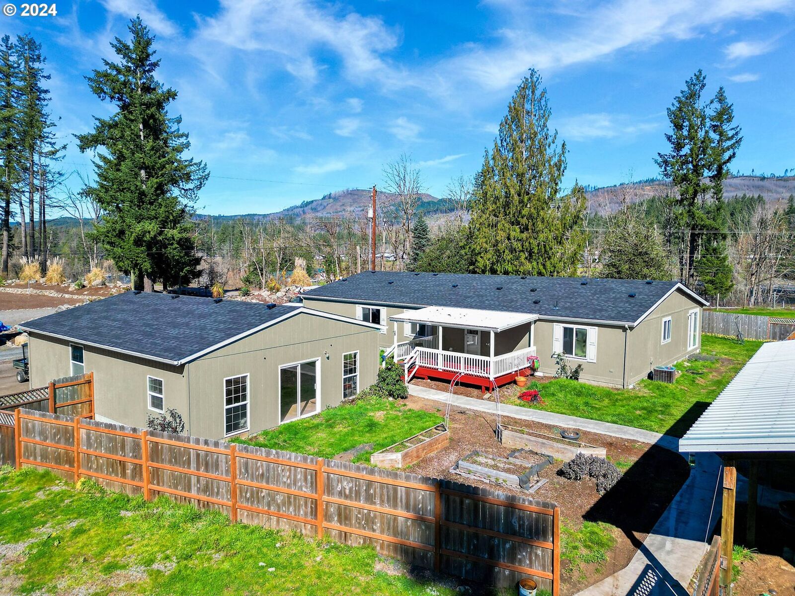 Property Photo:  40299 Gates School Rd  OR 97346 