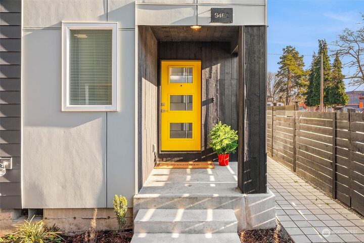 Property Photo:  9462  20th Avenue SW  WA 98106 