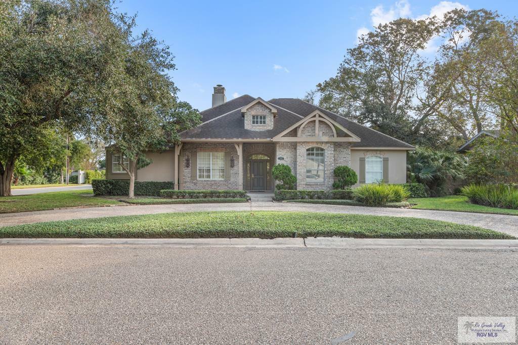 Property Photo:  426 Woodland Dr  TX 78550 