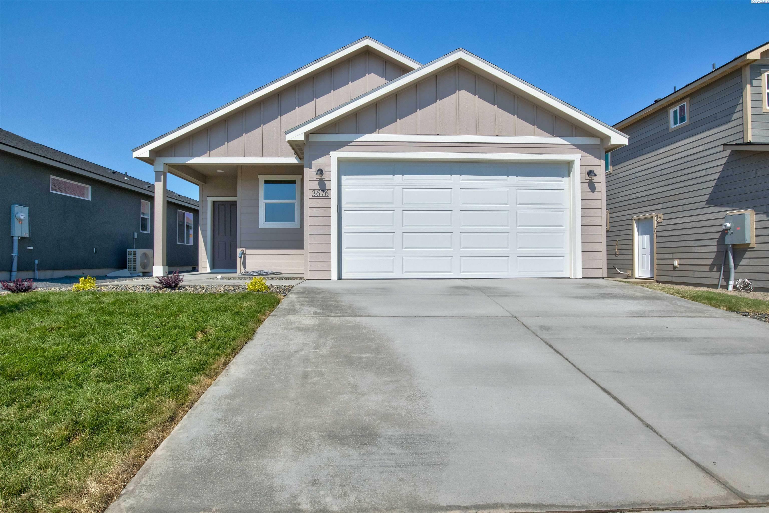 Property Photo:  3578 Stardust St.  WA 99352 