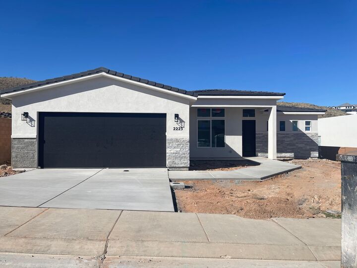 Property Photo:  2223 W 380 S  UT 84737 