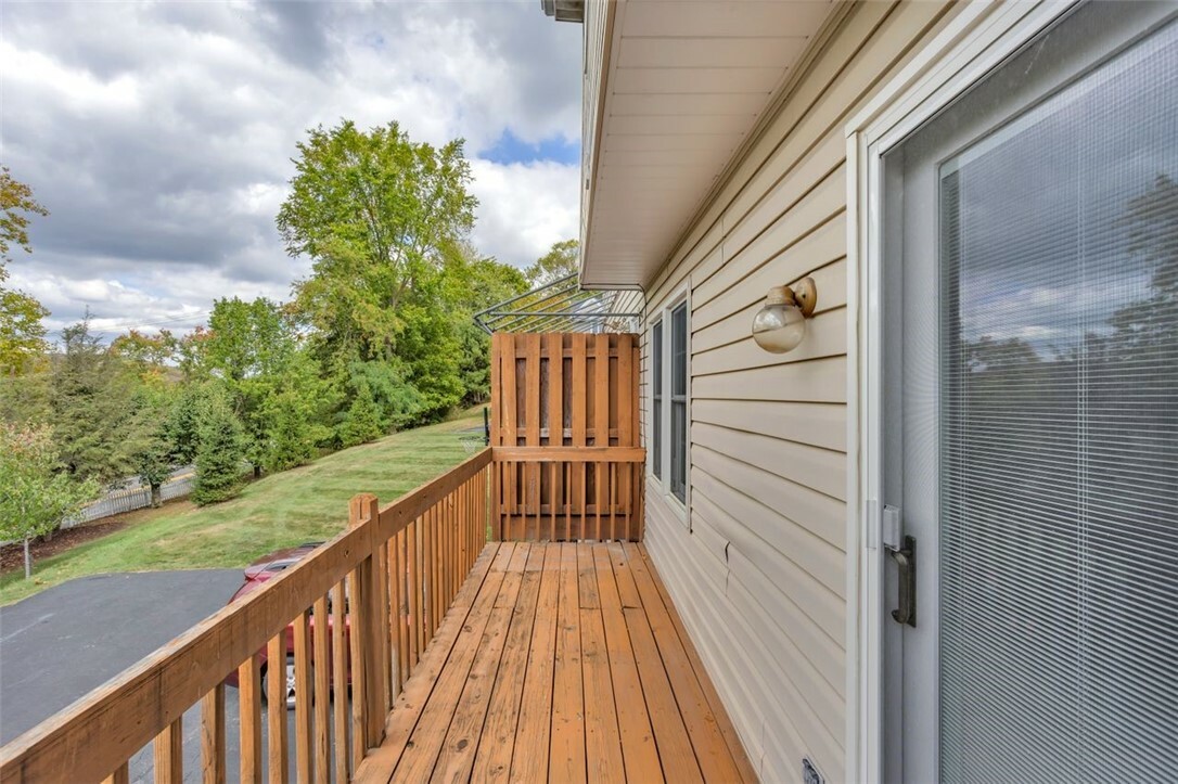 Property Photo:  282 Cordial Dr  PA 15017 