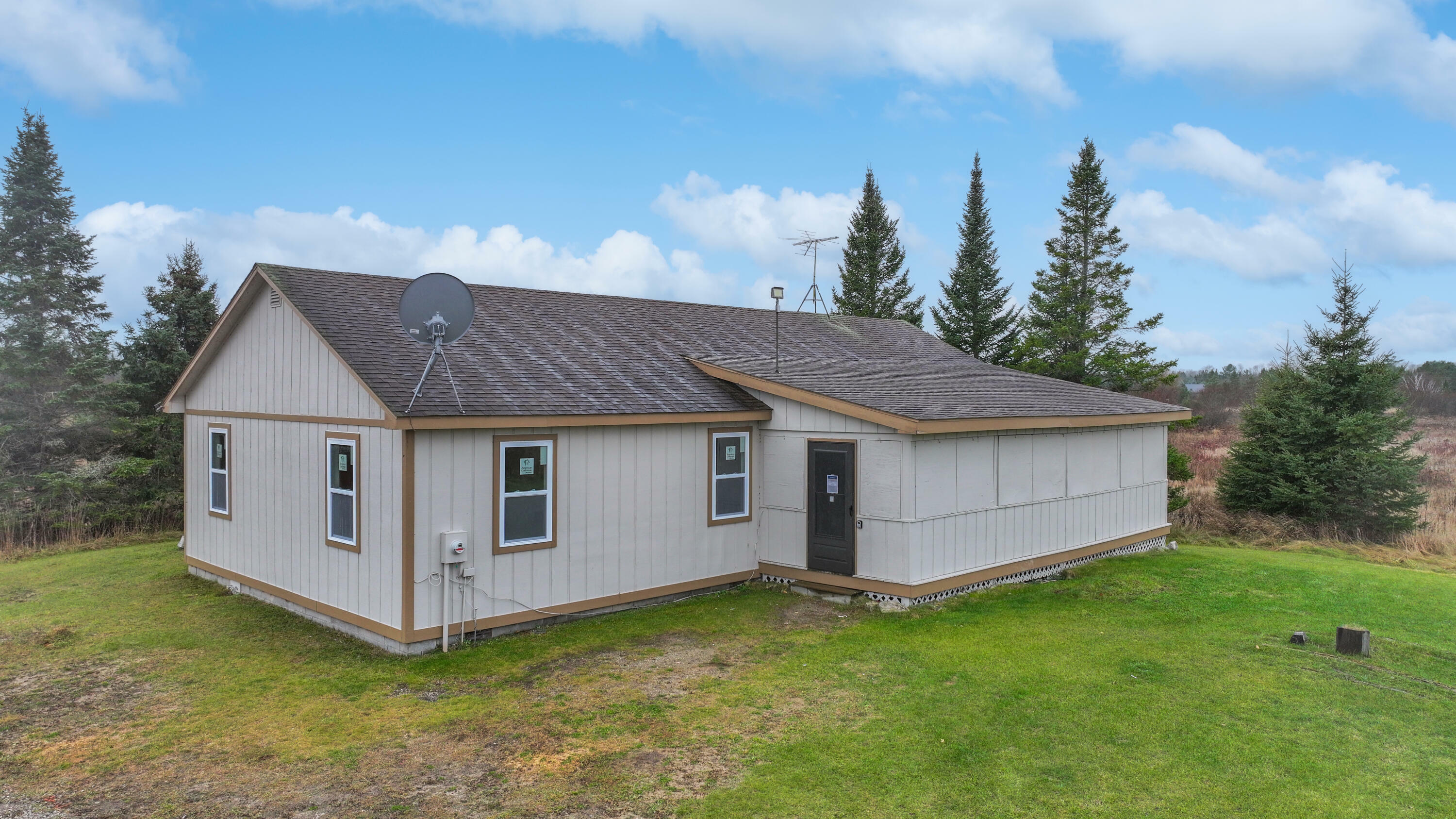 Property Photo:  3466 E St. Ignace Road  MI 49745 