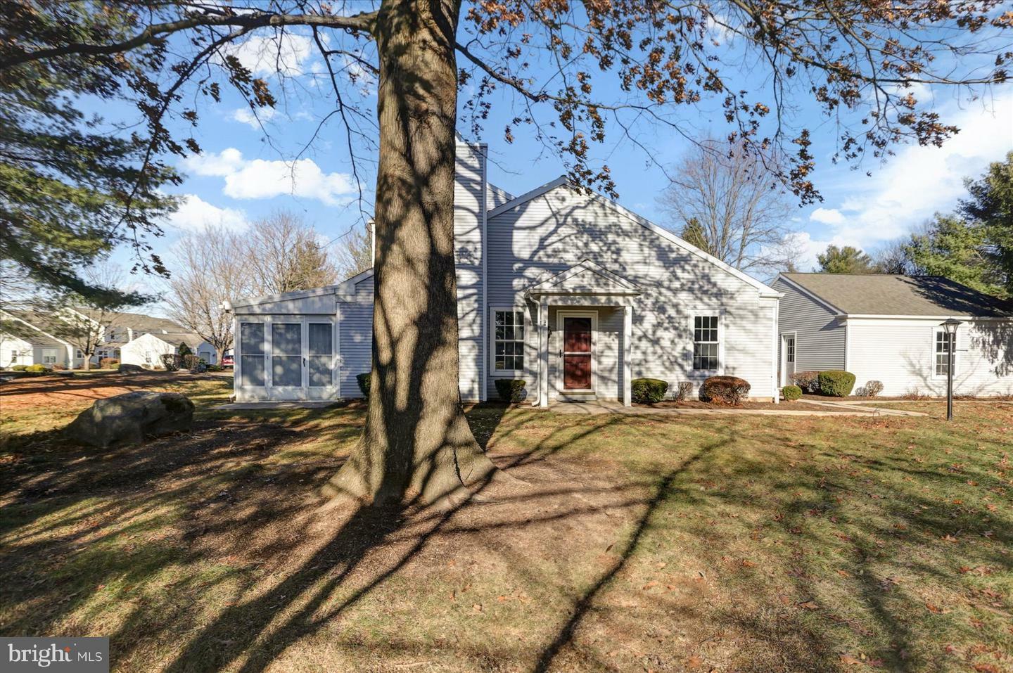 Property Photo:  2127 Wexford Road  PA 17078 