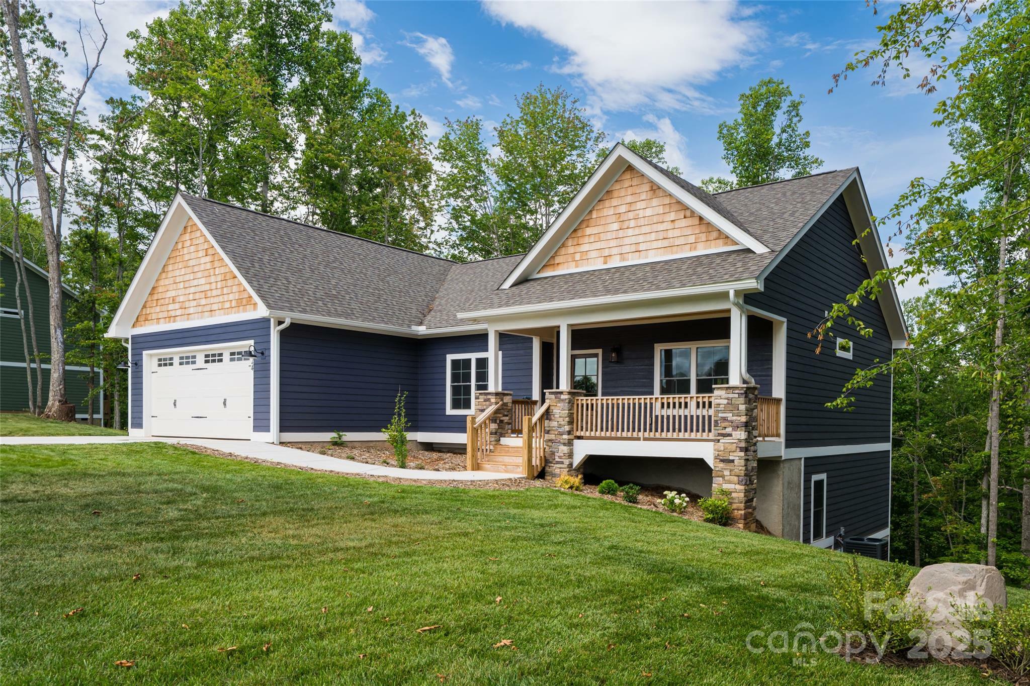 Property Photo: 224 Country Drive NC 28754