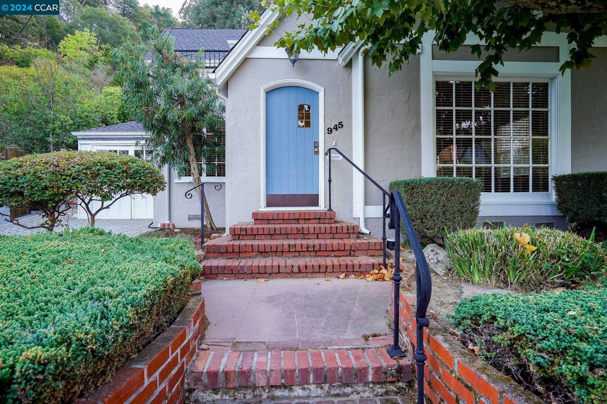 Property Photo:  945 Talbart Street  CA 94553 