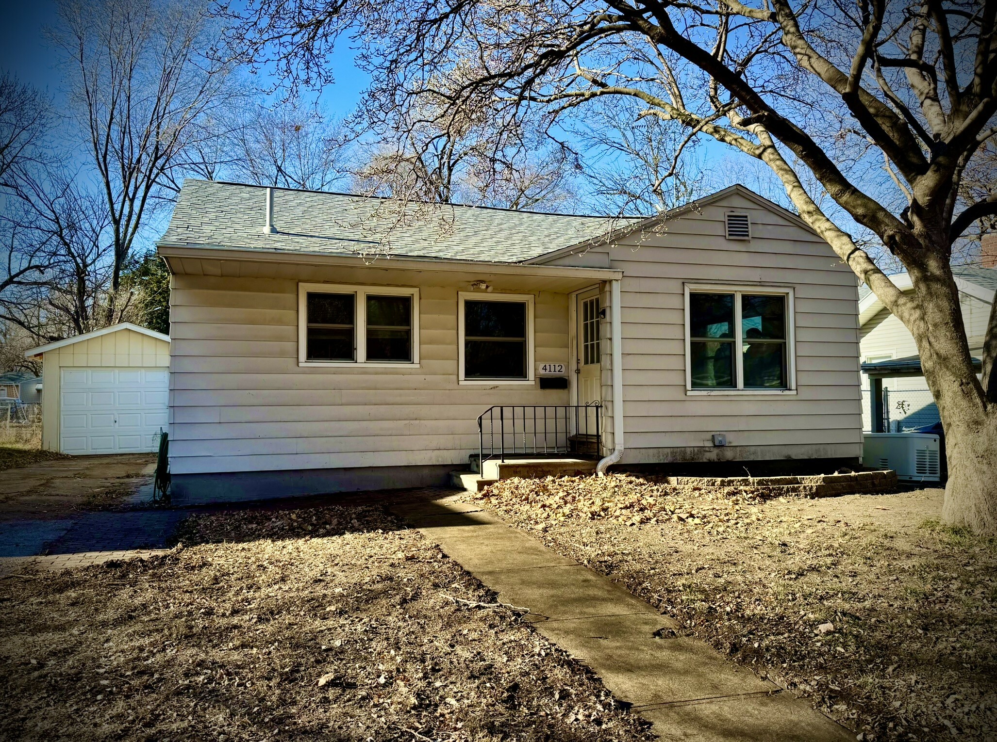 Property Photo:  4112 4th Street  IA 50313 