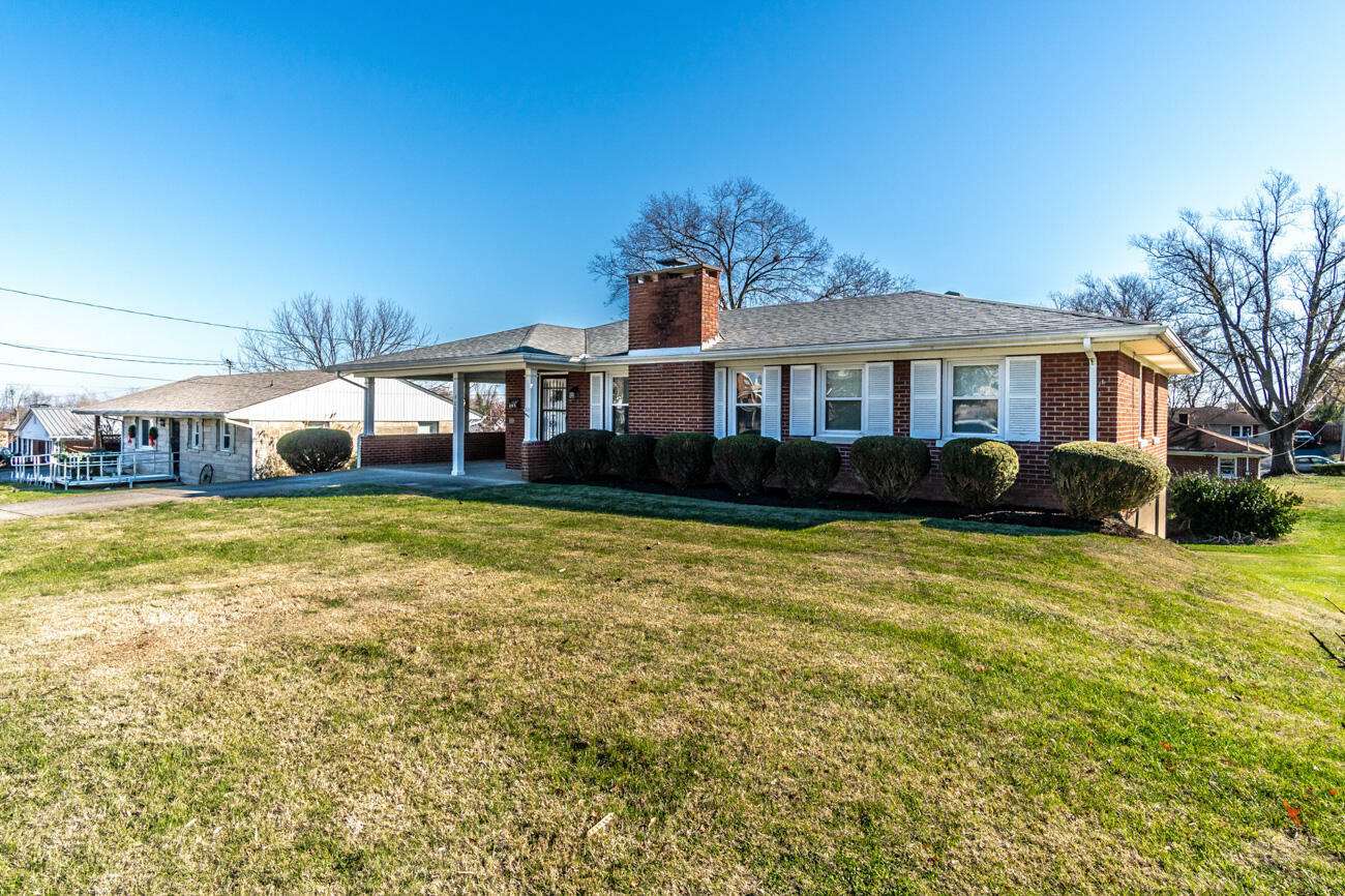 Property Photo:  405 Clay Drive  KY 40475 