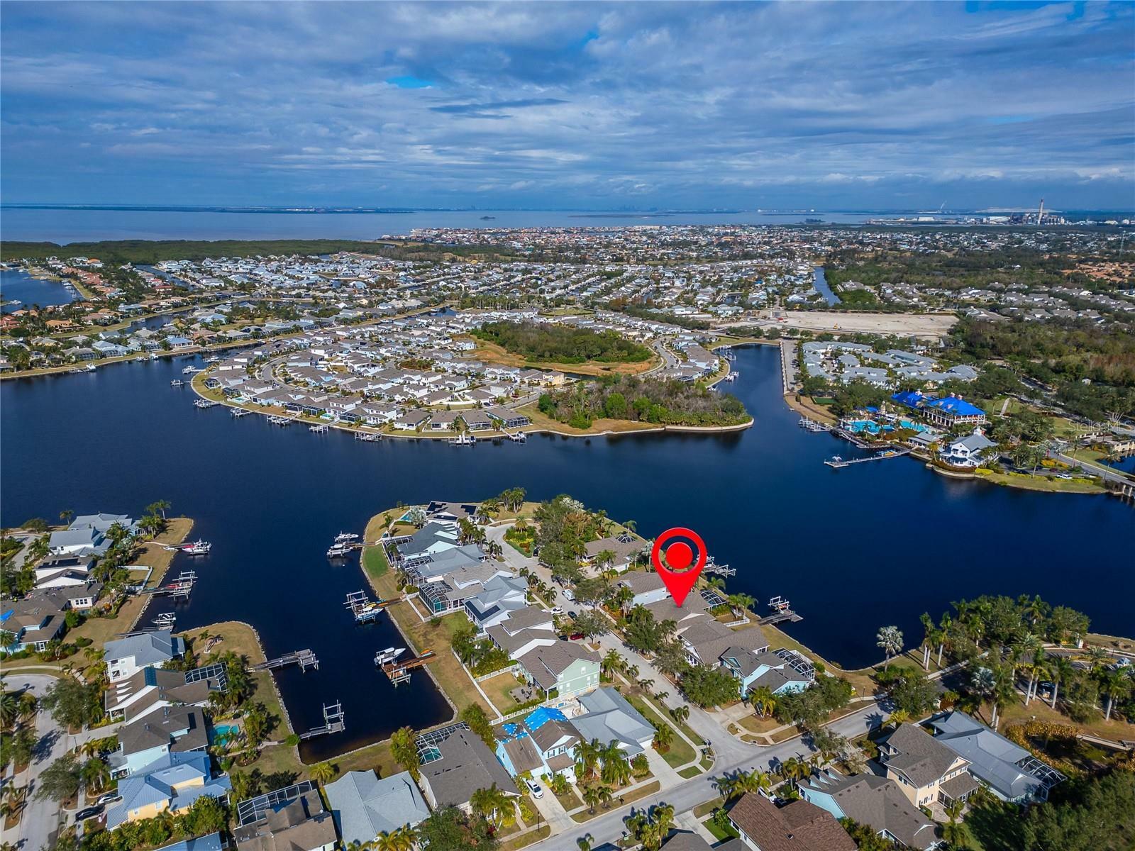 Property Photo:  5205 Covesound Way  FL 33572 