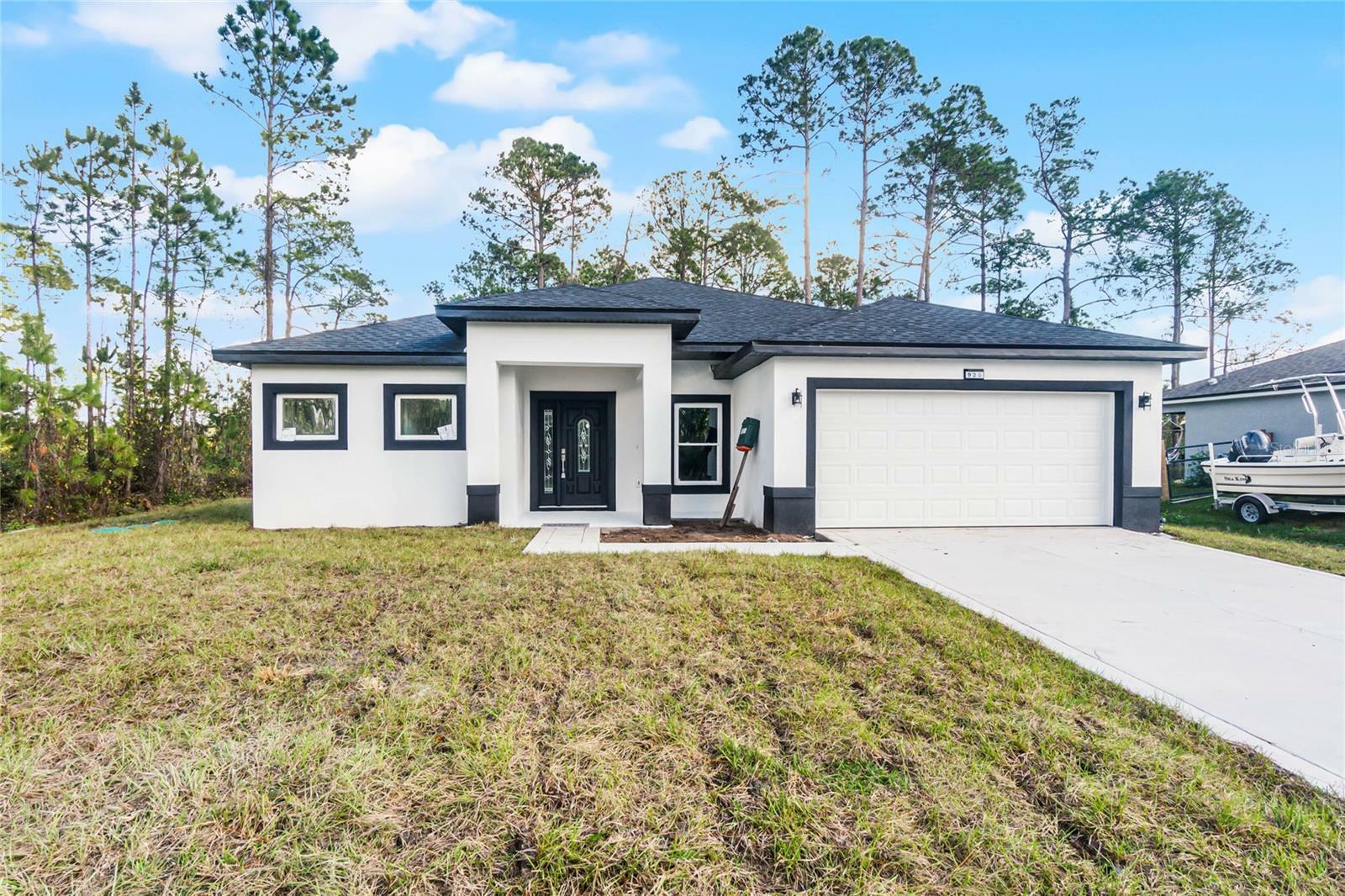 Property Photo:  925 11th Avenue  FL 32724 