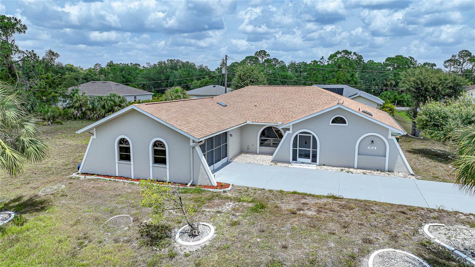 Property Photo:  17412 Wintergarden Avenue  FL 33948 