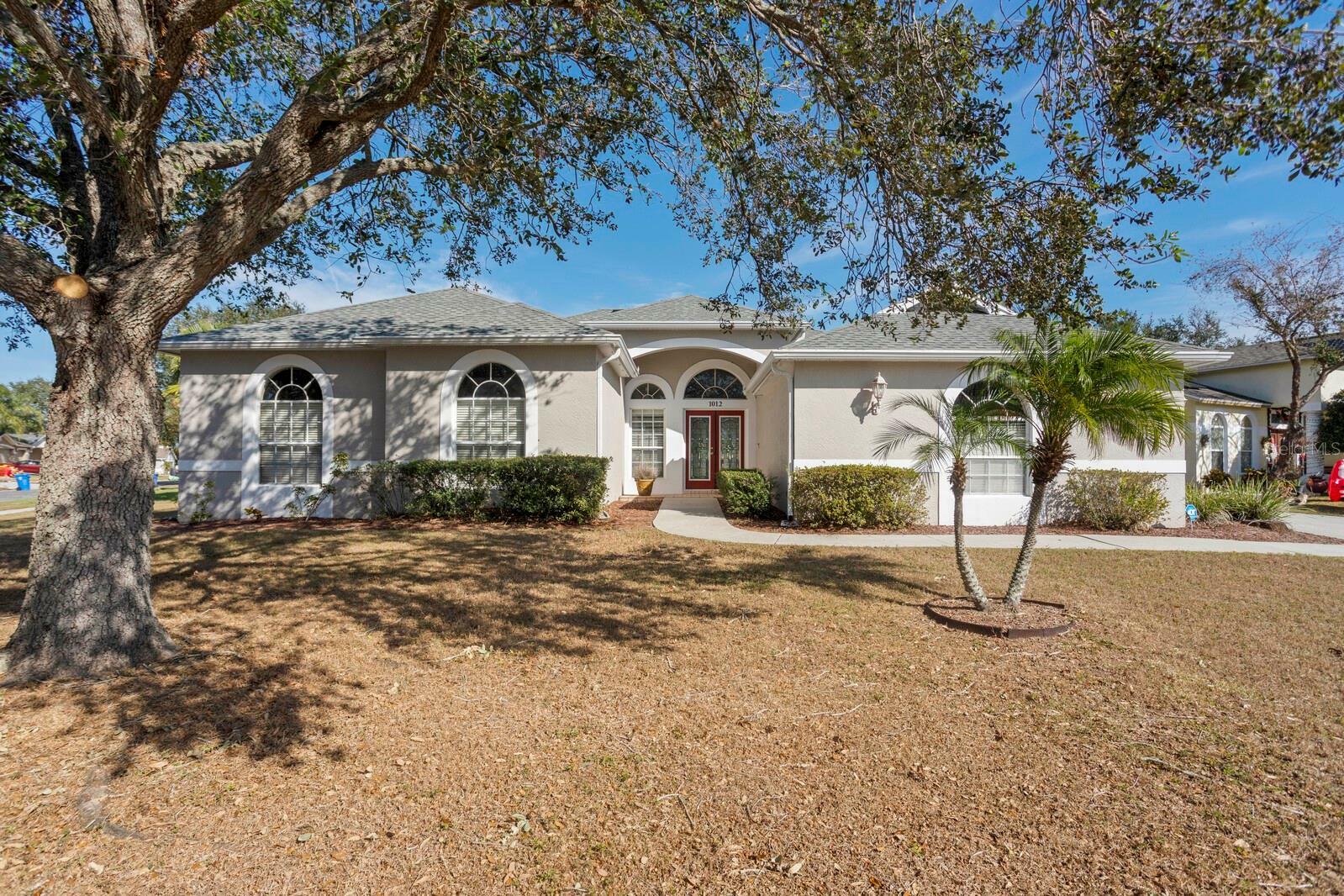 Property Photo:  1012 Tuscanny Street  FL 33511 