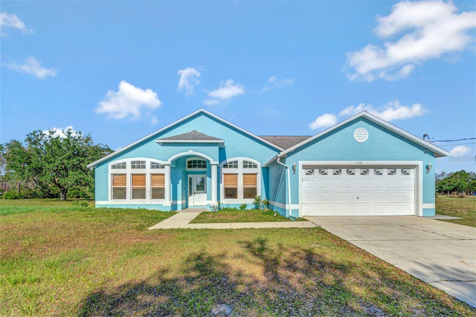 Property Photo:  3190 Lori Court  FL 32738 