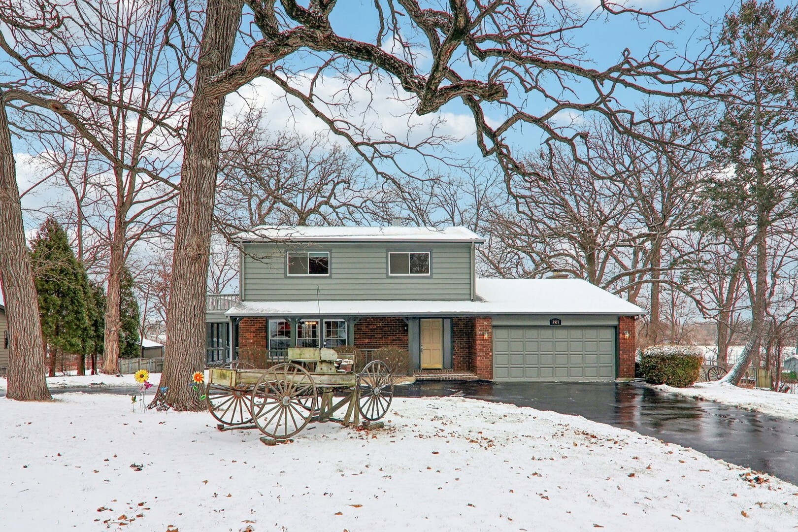 Property Photo:  4919 Darlene Drive  IL 60031 