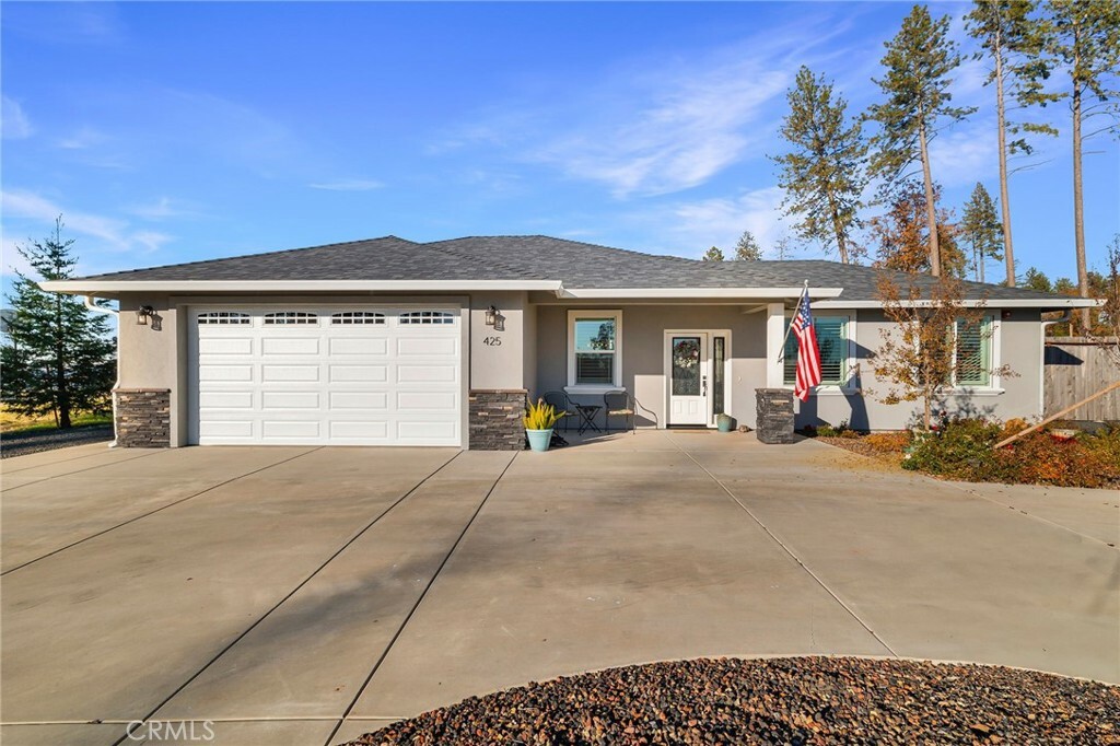 Property Photo:  425 Castle Drive  CA 95969 