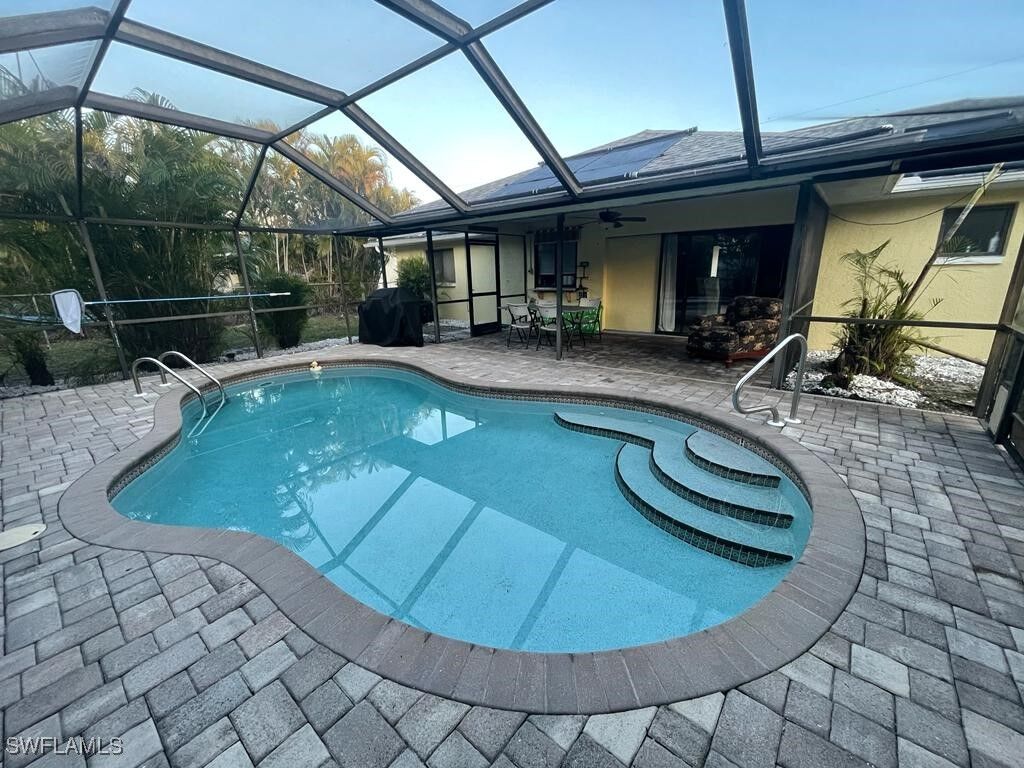 Property Photo:  110 SW 10th Terrace  FL 33991 