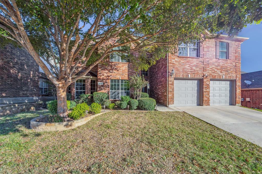 Property Photo:  6701 Smoketree Trail  TX 76208 