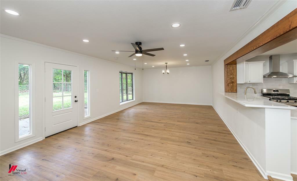 Property Photo:  729 Woodmont Place  LA 71108 