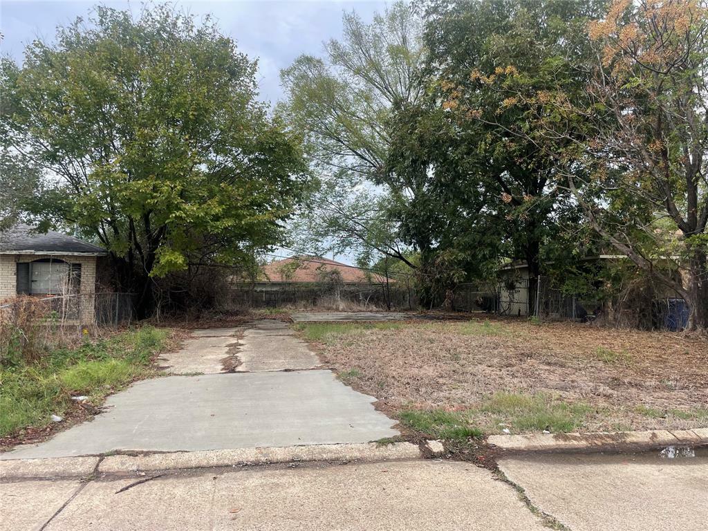 Property Photo:  213 N Emerald Loop  LA 71106 