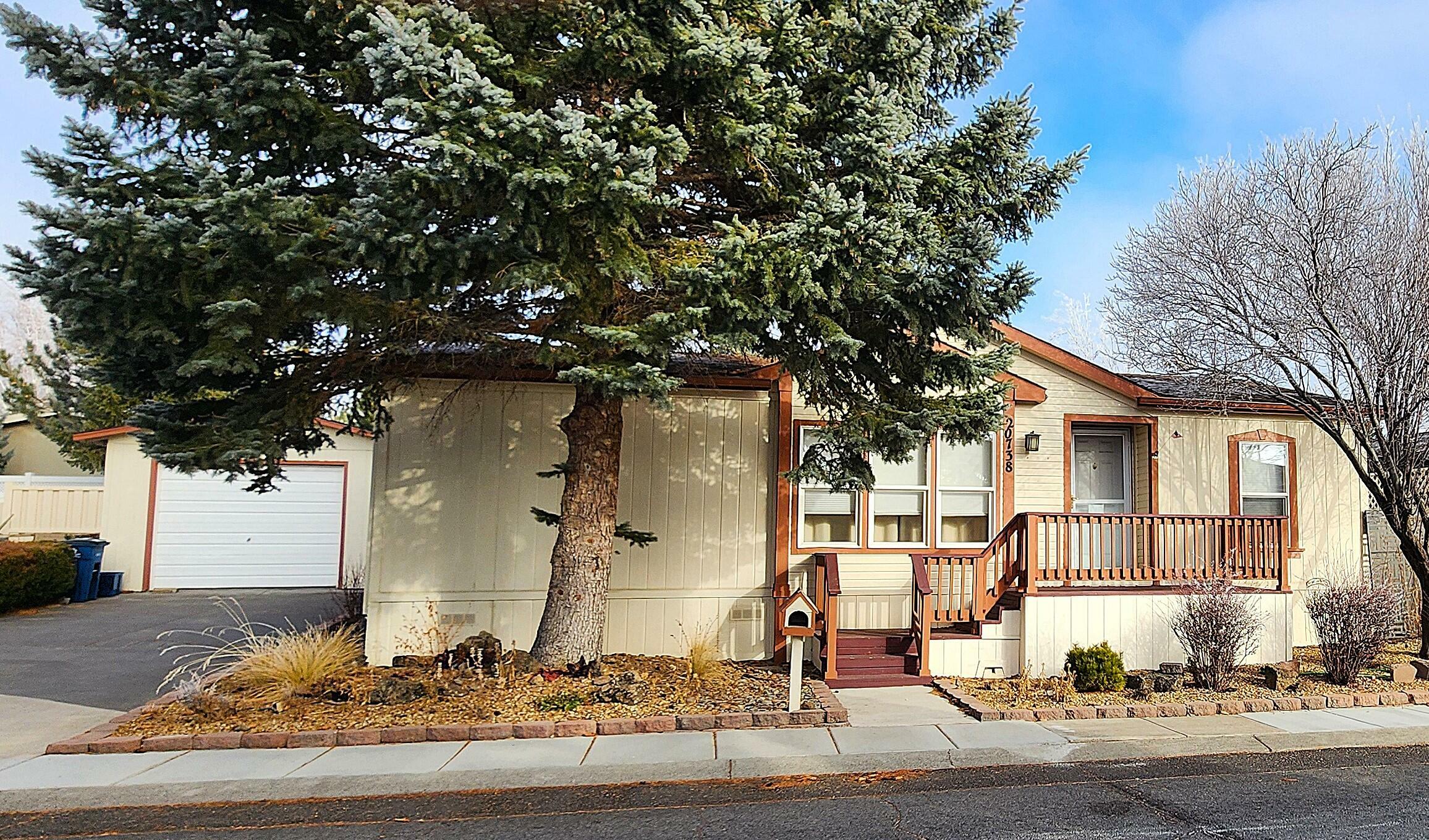 Property Photo:  20738 Valentine Street 3  OR 97701 