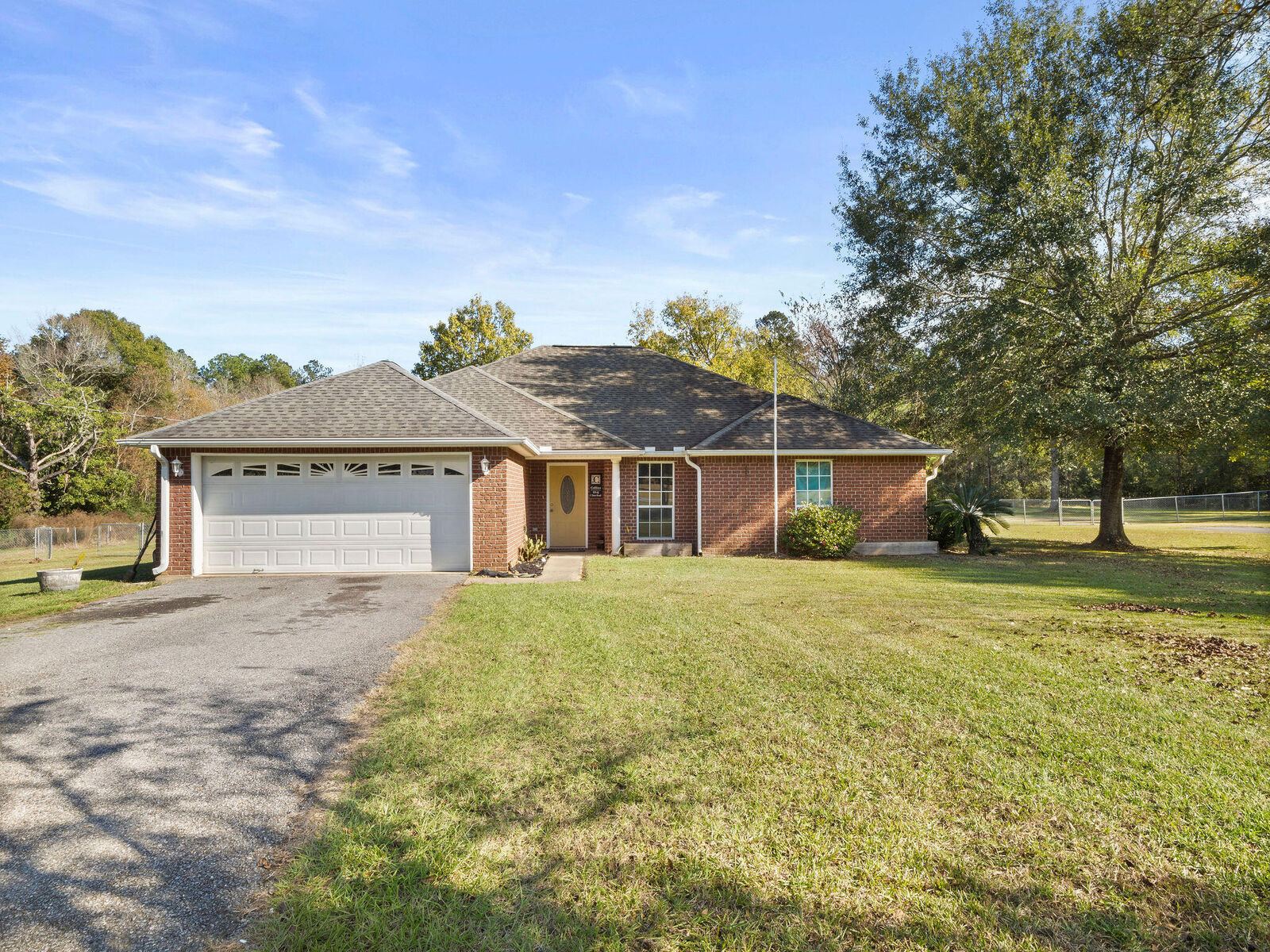 Property Photo:  214 C Dees Rd  LA 70634 