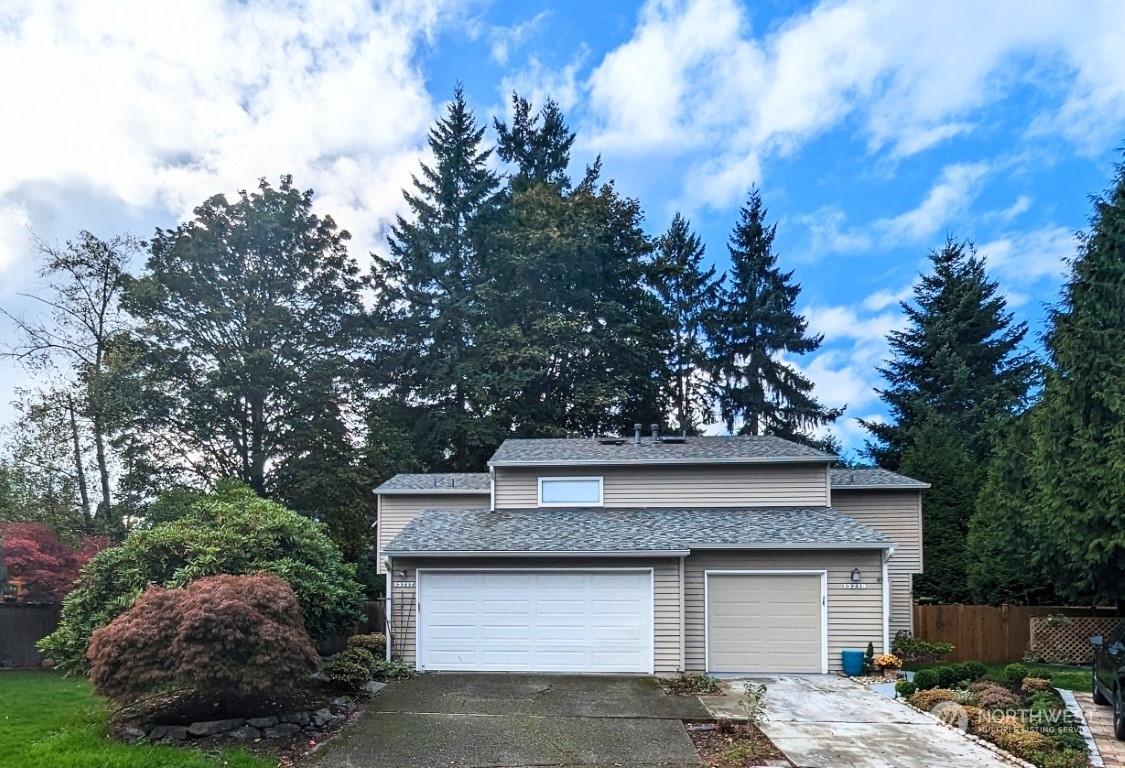 Property Photo:  13717  135th Avenue NE  WA 98034 