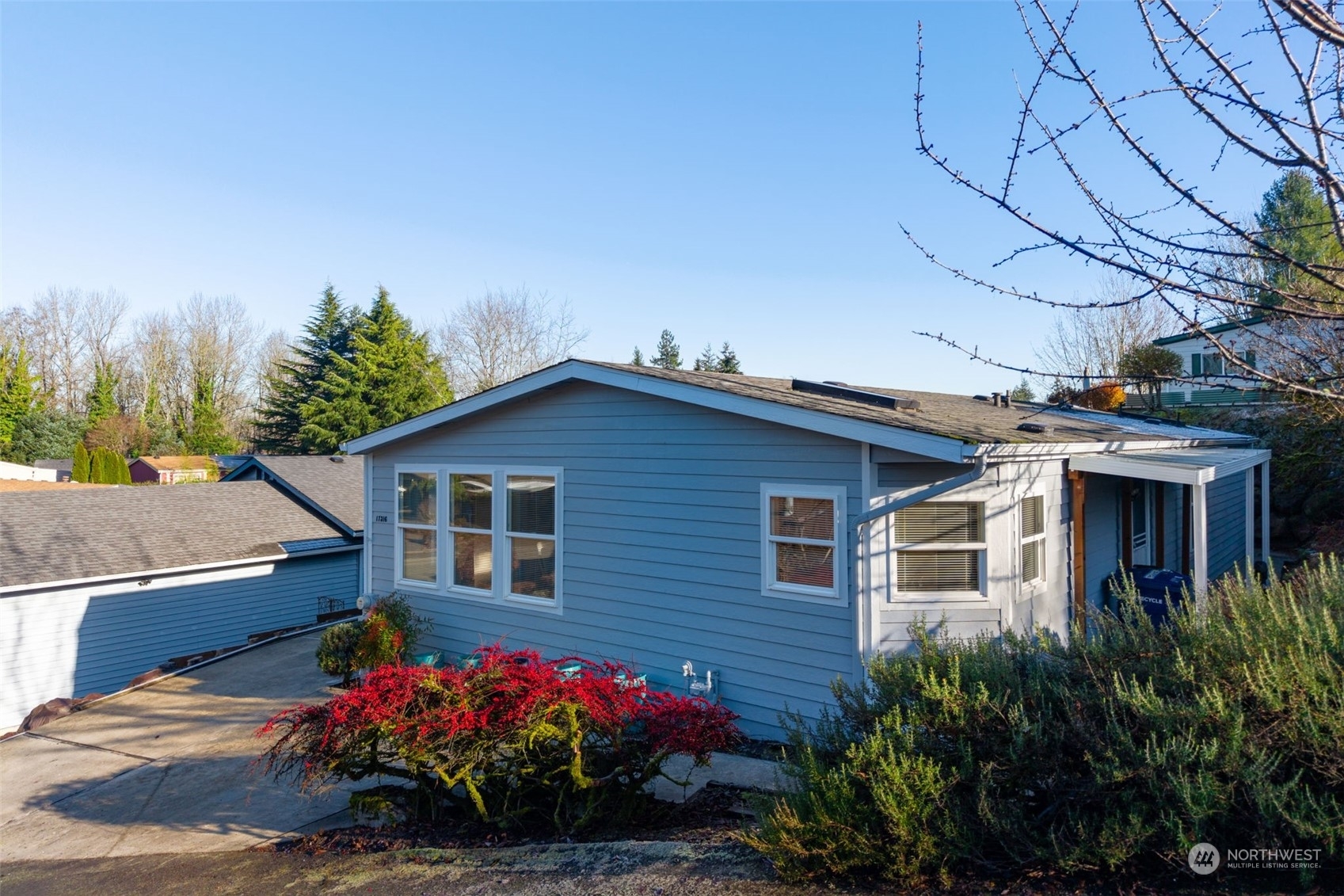 Property Photo:  17316  Woodcrest Drive NE  WA 98011 