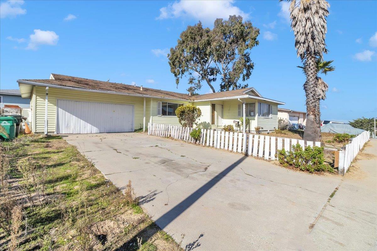 Property Photo:  1455 Yosemite Street  CA 93955 