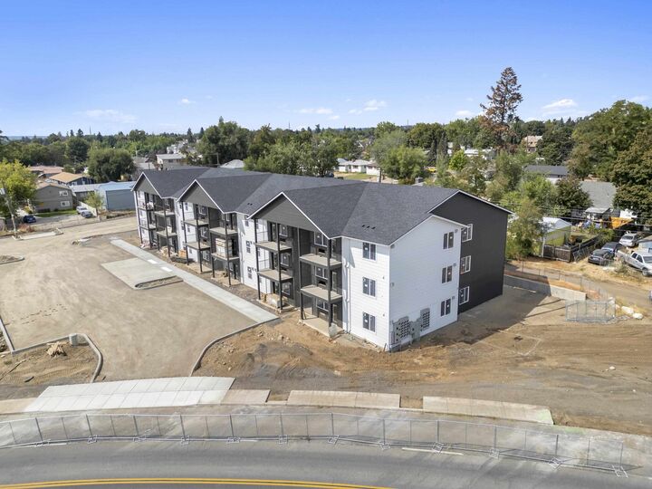1651 E North Foothills Dr  Spokane WA 99207 photo