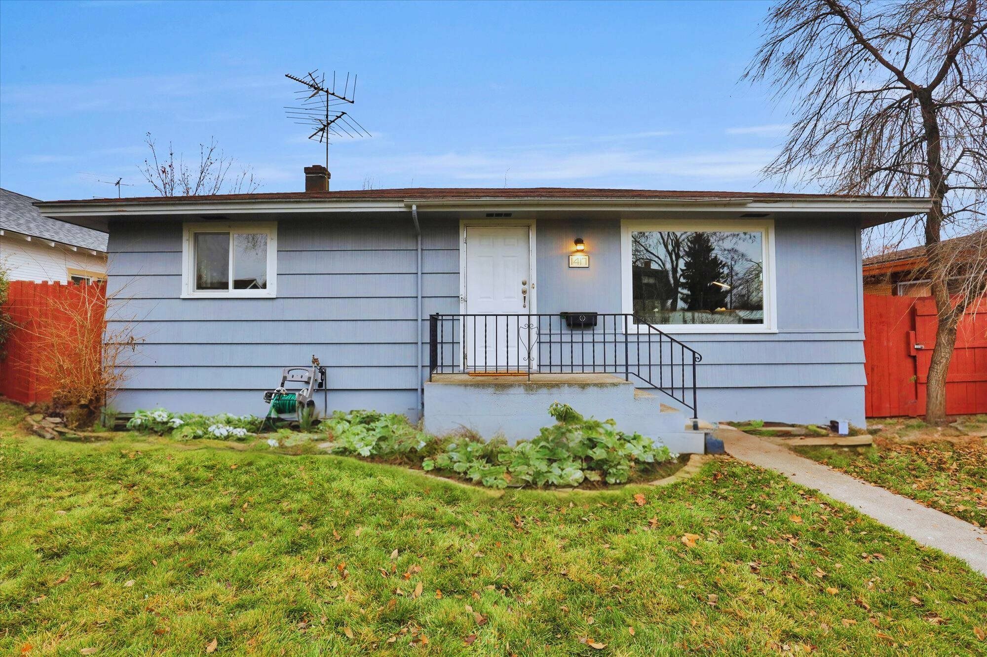 Property Photo:  1417 W Kiernan Ave  WA 99205 