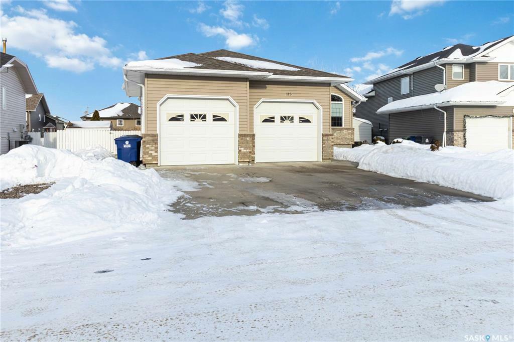 Property Photo:  115 Victor Heights  SK S0K 1E0 