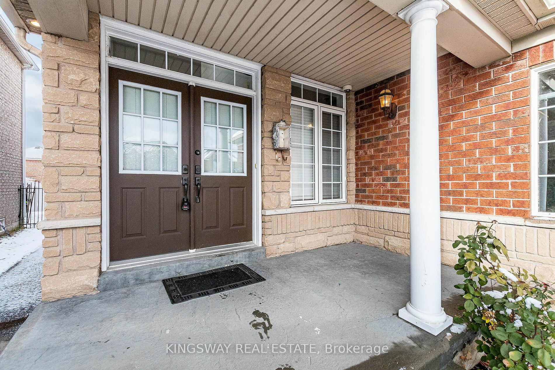 Property Photo:  767 Sombrero Way  ON L5W 1S8 