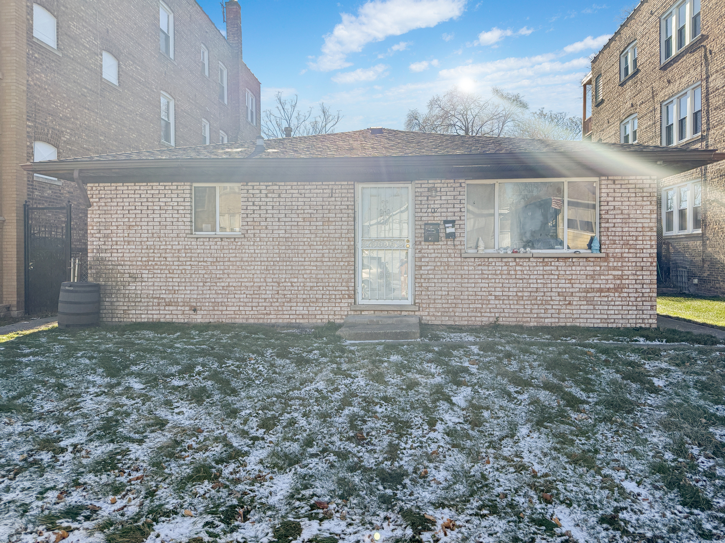 Property Photo:  107 157th Street  IL 60409 