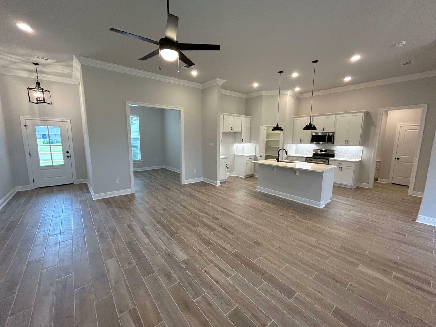 Property Photo: 231 Lumen Loop FL 32439