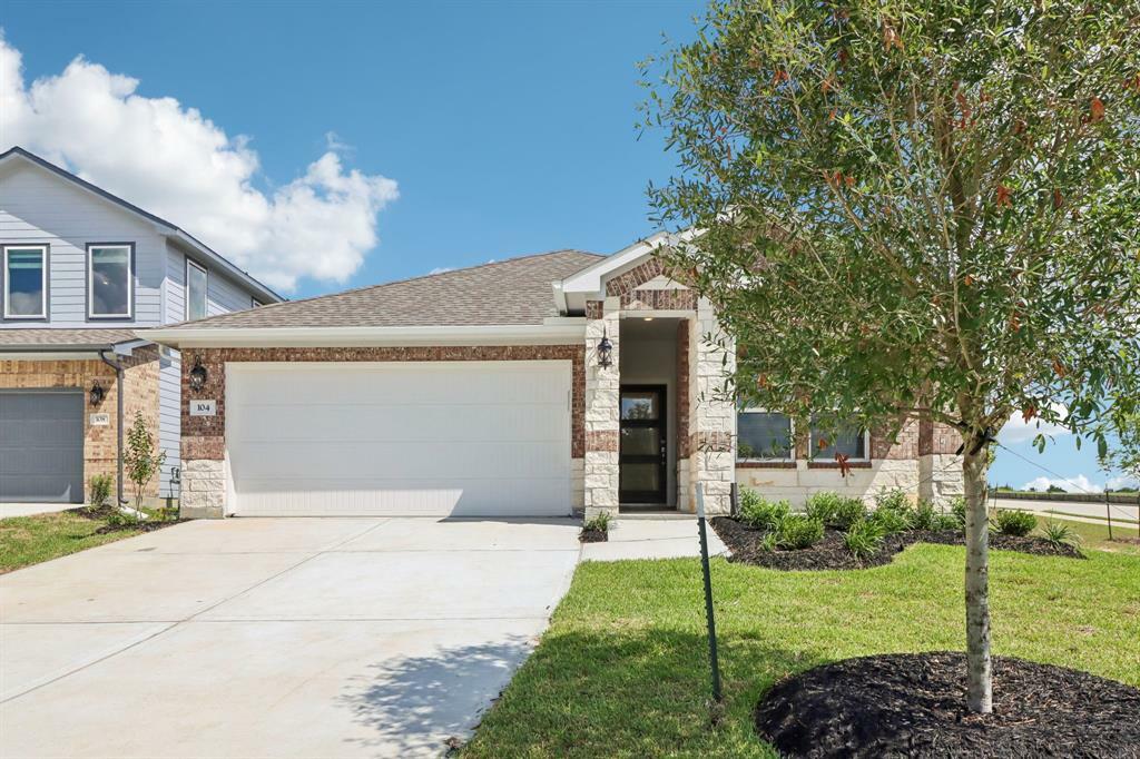 Property Photo:  6611 Kentridge Drive  TX 77583 