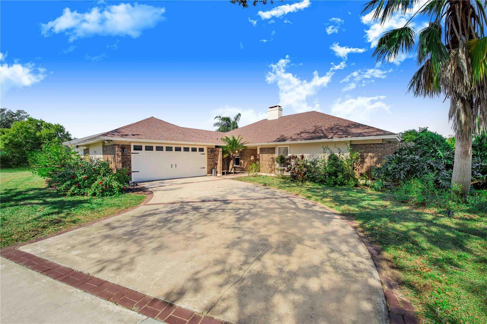 Property Photo:  6682 Englelake Drive  FL 33813 