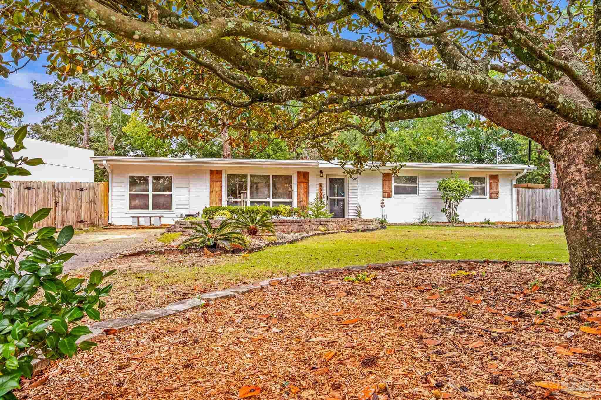 Property Photo:  6300 San Monica Rd  FL 32504 