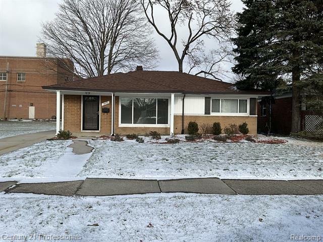 Property Photo:  417 E Bloomfield Avenue  MI 48073 