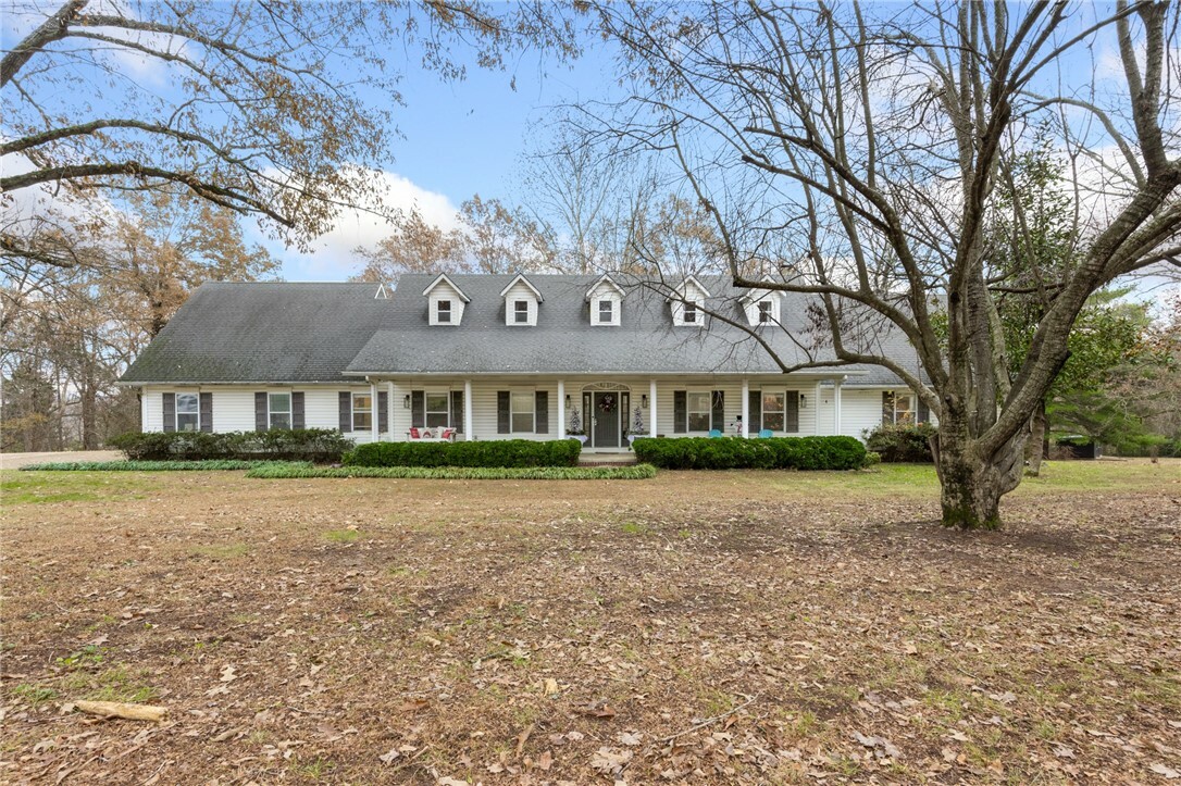 Property Photo:  303 S Old Farm Road  AR 72601 