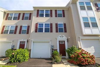 Property Photo:  17 Gold Rose Lane  PA 18045 