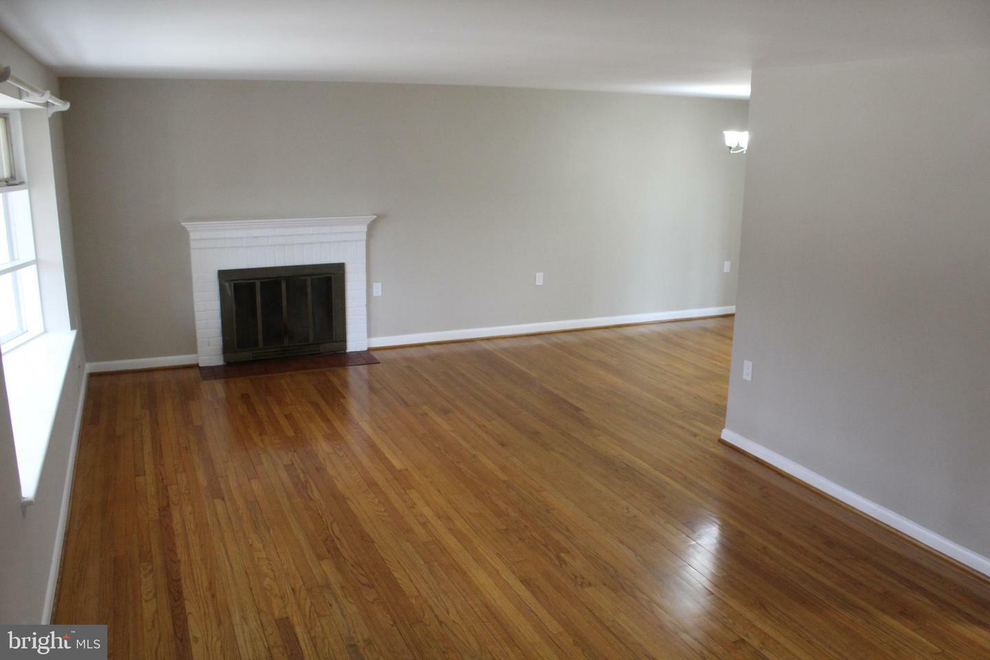 Property Photo:  3904 Moss Drive  VA 22003 