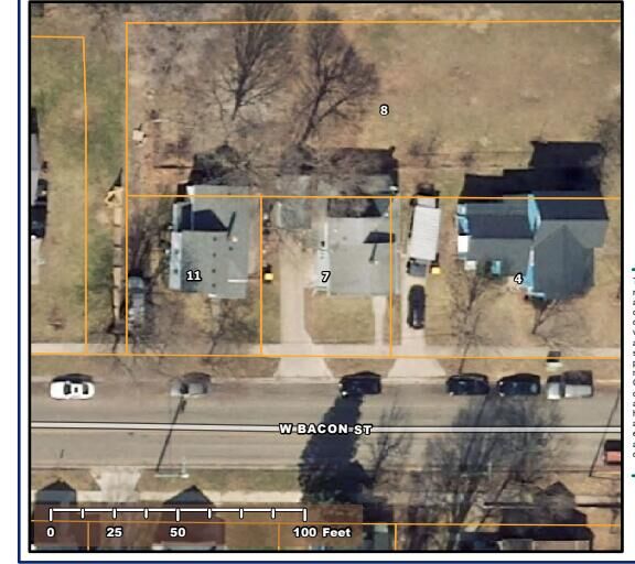 7 W Bacon Street  Hillsdale MI 49242 photo