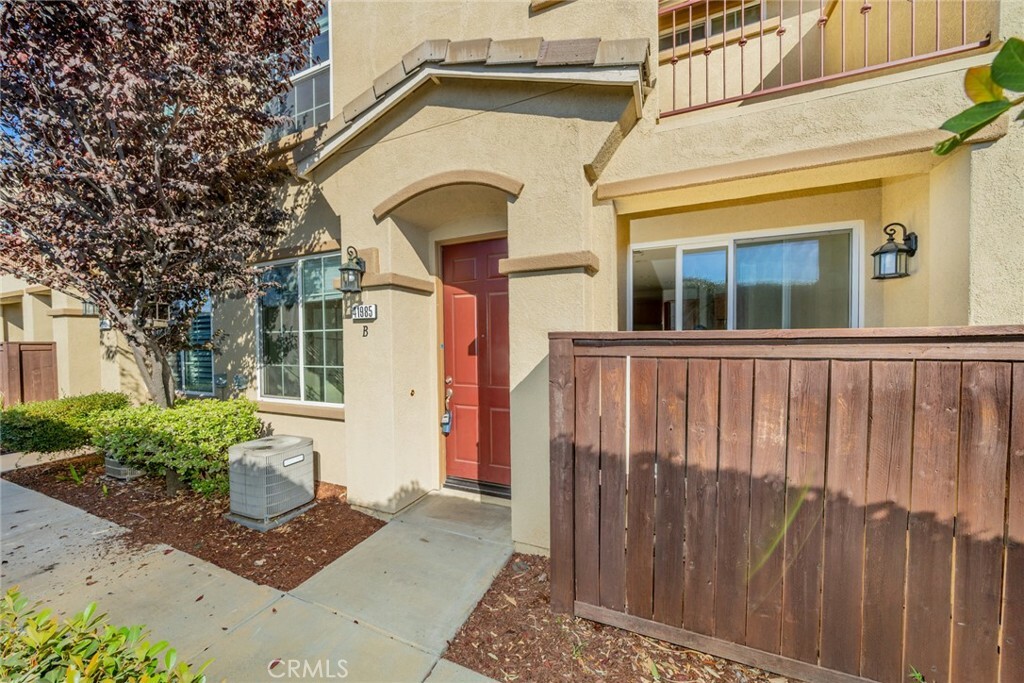 Property Photo: 41985 Davenport Way B CA 92562