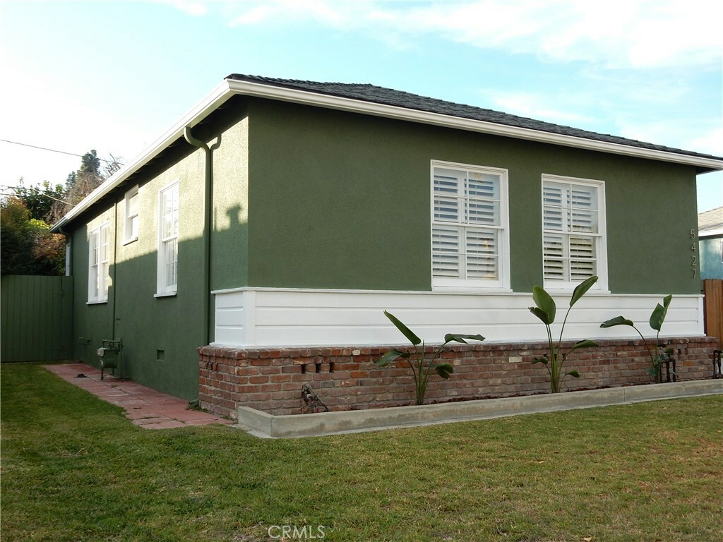 Property Photo:  5427 Lorelei Avenue  CA 90712 